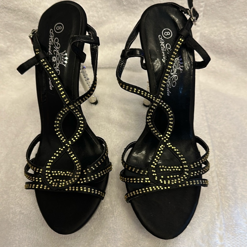 Marilyn Moda Black 5” Stilettos. Size 7.5